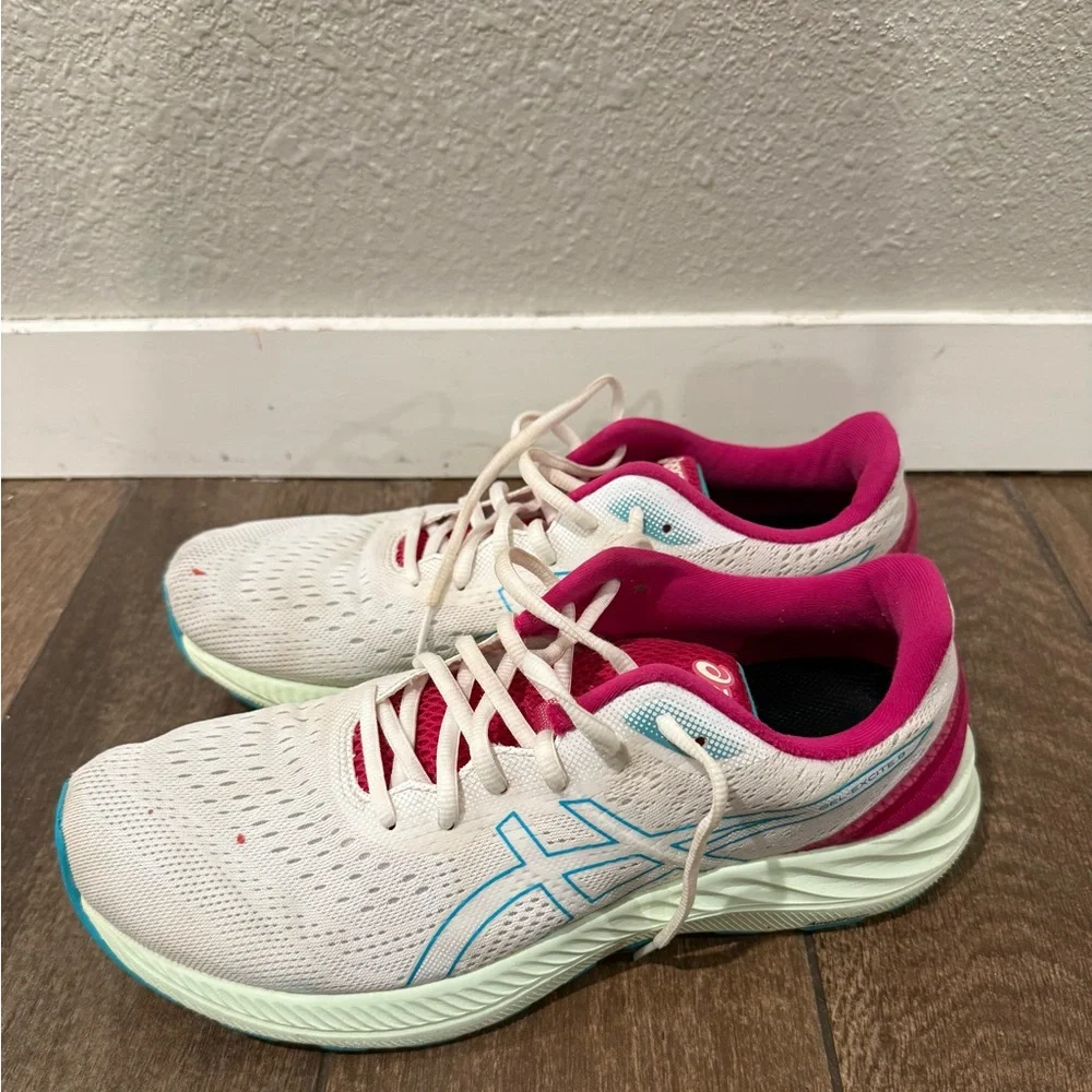 Asics women’s‎ GEL-EXCITE 8 Sea Glass Running Shoes Size 12